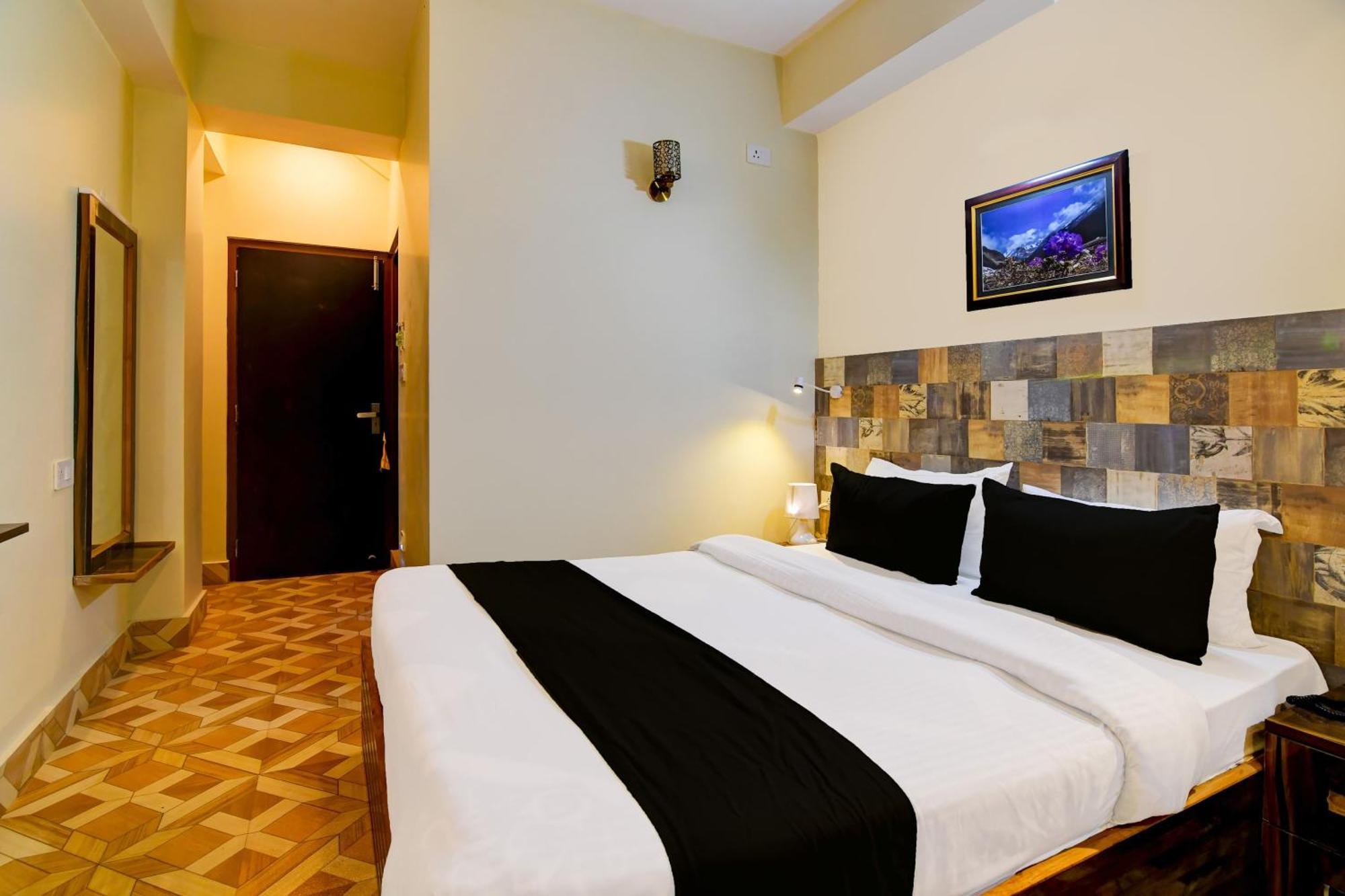 Super Townhouse Downtown Gangtok Hotel Ngoại thất bức ảnh